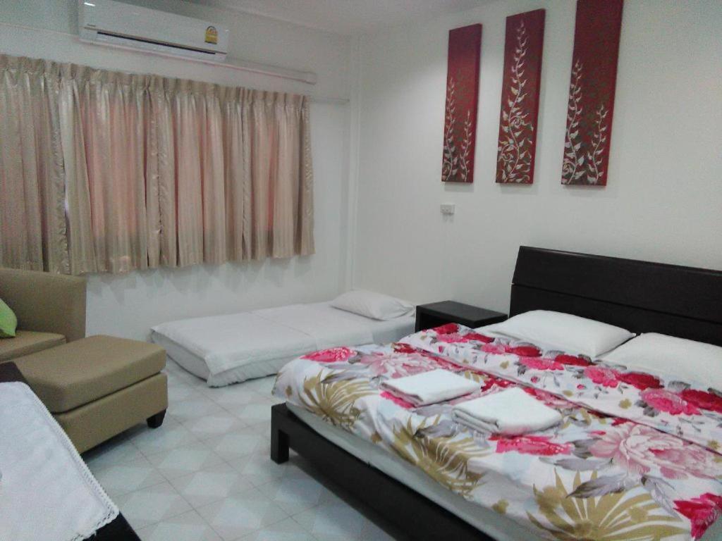 Nb House Hotel Phuket Exterior photo