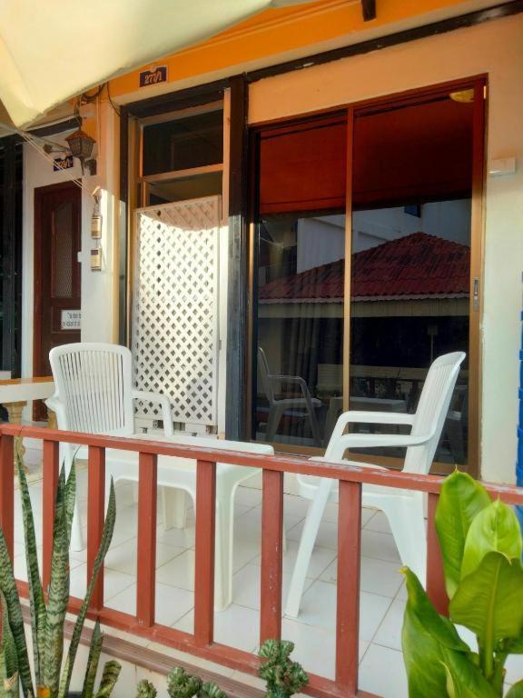 Nb House Hotel Phuket Exterior photo