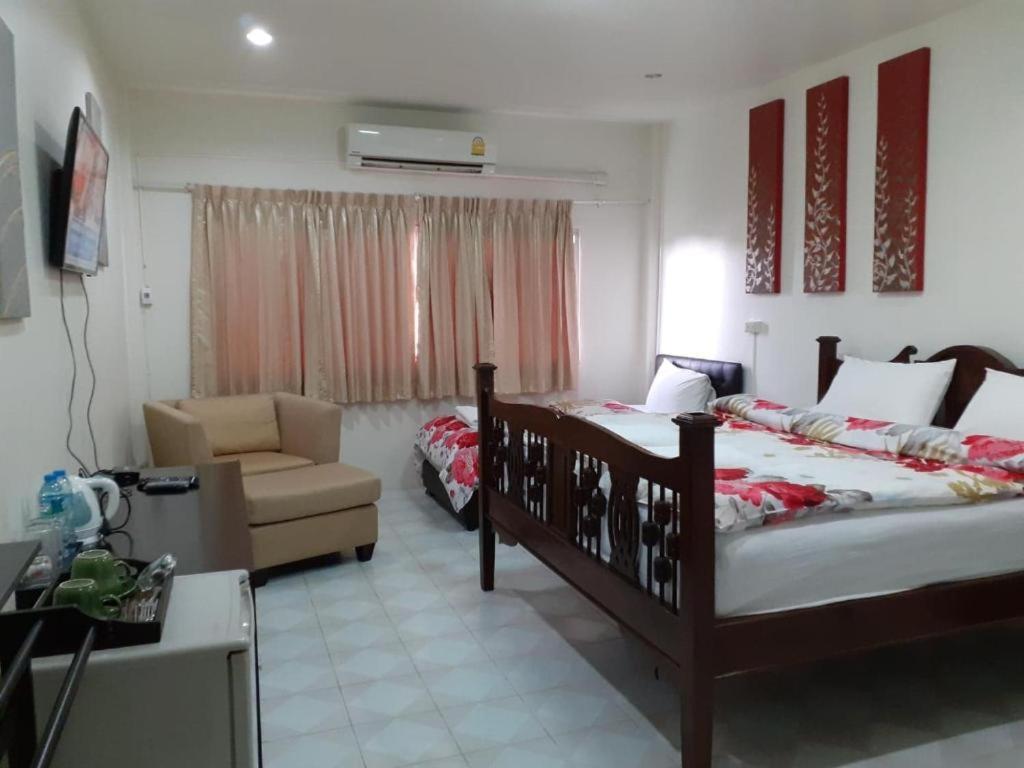 Nb House Hotel Phuket Exterior photo