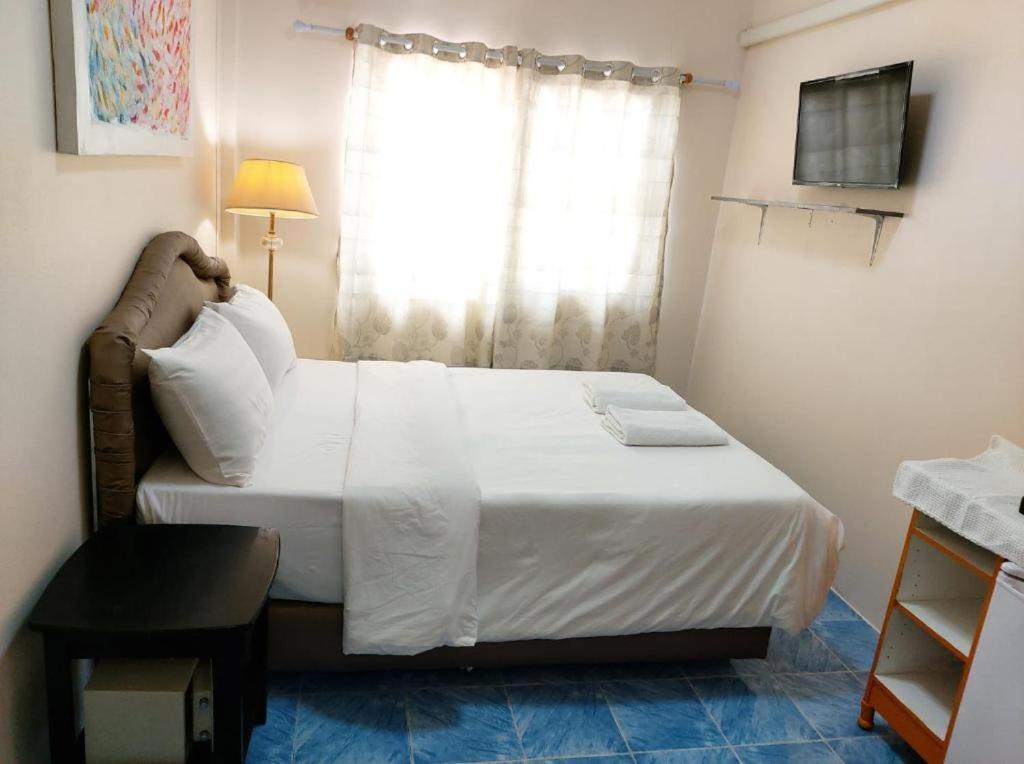 Nb House Hotel Phuket Exterior photo